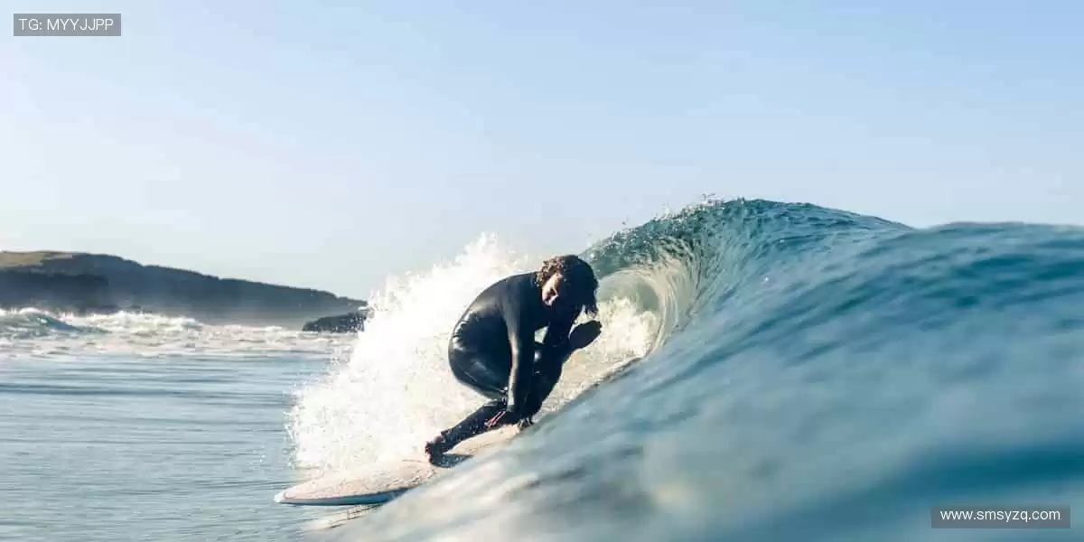 锁定直播间，见证奇迹发生！🏀 实时弹幕互动，一起嗨翻全场！